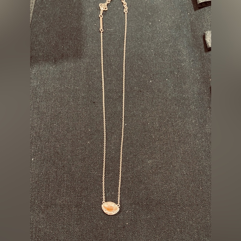 Kendra Scott necklace